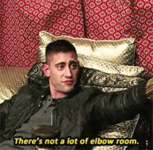 Theres Not A Lot Of Elbow Room Once Upon A Time GIF - Theres Not A Lot Of Elbow Room Once Upon A Time Michael Socha GIFs
