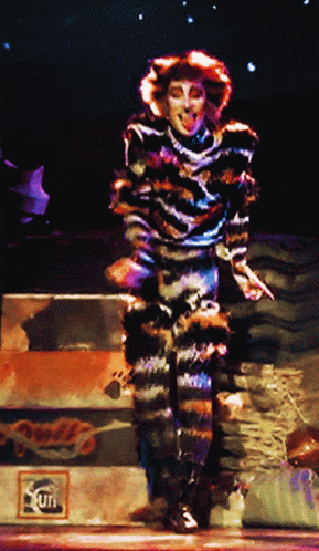 Cats Mungojerrie GIF - Cats Mungojerrie GIFs