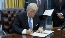 Donald Trump Writing GIF - Donald Trump Trump Writing GIFs