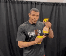 Reggie Chaney Sparkle GIF - Reggie Chaney Sparkle Sparkle Glass Cleaner GIFs