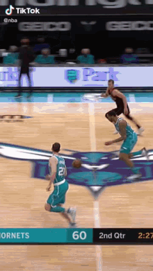 a basketball game between the hornets and the clippers is being broadcast on tiktok