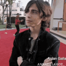 Annadelahoz Aidan Gallagher Interview GIF - Annadelahoz Aidan Gallagher Interview Interview GIFs