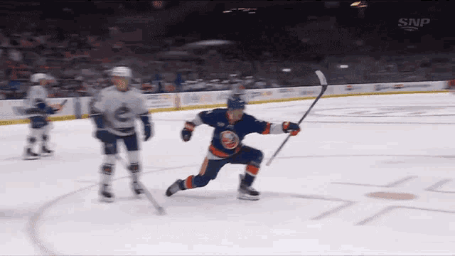 New York Islanders Bo Horvat GIF - New York Islanders Bo Horvat Islanders -  Discover & Share GIFs