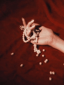 Red Pearls GIF - Red Pearls GIFs