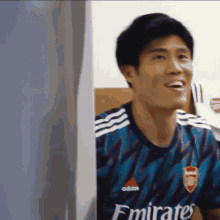 Takehiro Tomiyasu Arsenal GIF - Takehiro Tomiyasu Arsenal GIFs