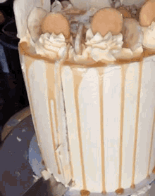 Eating Cake GIF - Eating Cake Drip GIFs