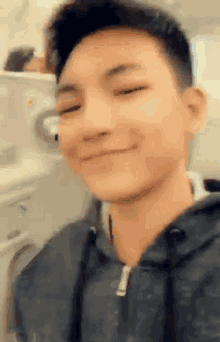 Darren Espanto Smile GIF - Darren Espanto Smile Selfie GIFs