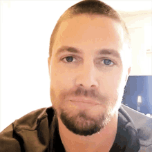Stephen Amell Wink GIF - Stephen Amell Wink Handsome GIFs
