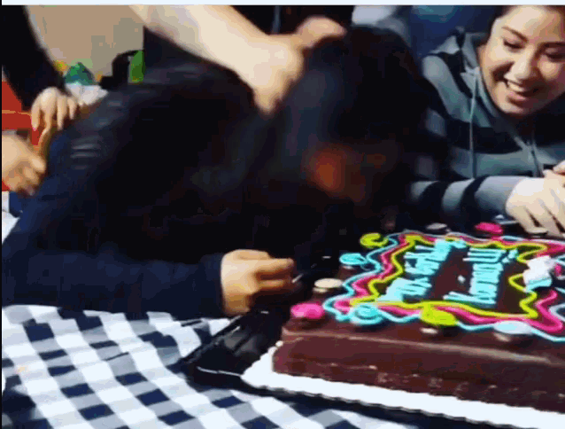 Birthday Cake Face GIFs | Tenor
