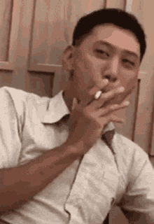 Smoke Smoker GIF - Smoke Smoker Smoking GIFs