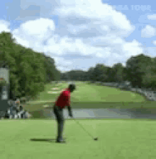 Tiger Woods Twirl GIF - Tiger Woods Twirl Golf GIFs