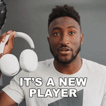 It'S A New Player Marques Brownlee GIF - It'S A New Player Marques Brownlee It'S A Newcomer GIFs