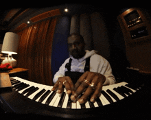 Kanye West GIF - Kanye West Producing GIFs