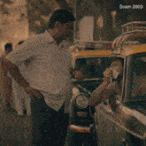 Aage Mehnat GIF - Aage Mehnat Scam 2003 GIFs