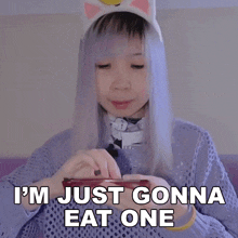 Im Just Gonna Eat One Xiao Hoang GIF - Im Just Gonna Eat One Xiao Hoang Xiaorishu GIFs
