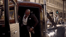 Getting Down The Truck Arrived GIF - Getting Down The Truck Arrived Entrance GIFs
