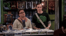 Bbt Sheldon GIF - Bbt Sheldon Fistbump GIFs