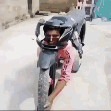 Moto Man GIF - Moto Man GIFs
