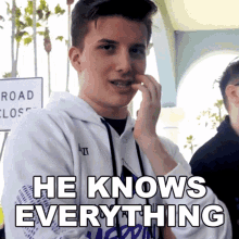 He Knows Everything Blazt GIF - He Knows Everything Blazt Rasim Ogresevic GIFs