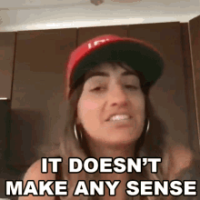 It Doesnt Make Any Sense Arielle Scarcella GIF - It Doesnt Make Any Sense Arielle Scarcella I Dont Understand GIFs