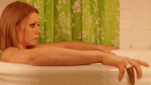 Gwyneth Bath Time GIF - Gwyneth Bath Time Tenenbaum GIFs
