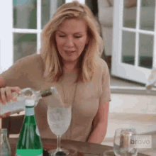 Filling Glass Real Housewives Of New York GIF - Filling Glass Real Housewives Of New York Rhony GIFs