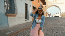 Looking Searching GIF - Looking Searching Minasweet GIFs