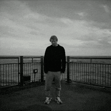 Look Down Ed Sheeran GIF - Look Down Ed Sheeran All Alone GIFs