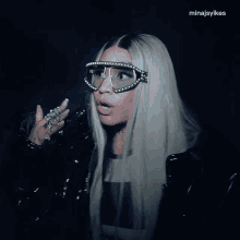 Nicki Minaj Minajsyikes GIF - Nicki Minaj Minajsyikes Nicki GIFs