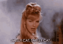 Classic Phoebe GIF - Smelly Cat Phoebe GIFs