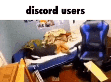Discord Users GIF - Discord Users Esmbot GIFs