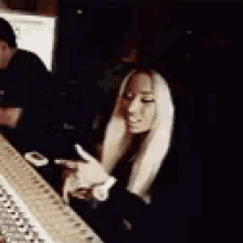 Rapping Nicki Minaj GIF - Rapping Nicki Minaj Serious GIFs