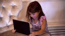 rhoa kid laptop girl use