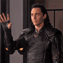 Tom Hiddleston Loki GIF - Tom Hiddleston Loki Catch GIFs