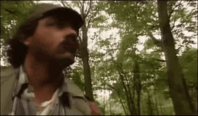 Les Inconnus Chasseur GIF Les Inconnus Chasseur Chasseurs Discover Share GIFs