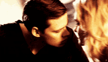 Roman Godfrey Kissing GIF - Roman Godfrey Kissing Hemlock Grove GIFs