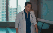 Doctores Leave GIF - Doctores Leave Walkout GIFs