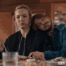 Jodie Comer Killing Eve GIF - Jodie Comer Killing Eve Family GIFs