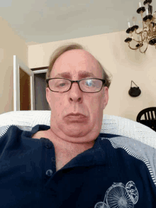 Selfie Double Chin GIF - Selfie Double Chin Glasses GIFs