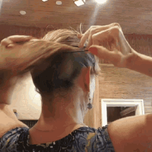 ponytail tie hair fix hair