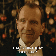 Raise Eyebrows Duke Of Oxford GIF - Raise Eyebrows Duke Of Oxford Ralph Fiennes GIFs
