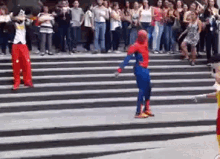 Spider Man Showdown GIF - Spider Man Showdown Werk It GIFs