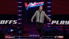 Curtsy Carson Daly GIF - Curtsy Carson Daly The Voice GIFs