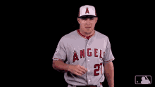 Mike Trout Los Angeles Angels GIF - Mike Trout Los Angeles Angels Hi There GIFs