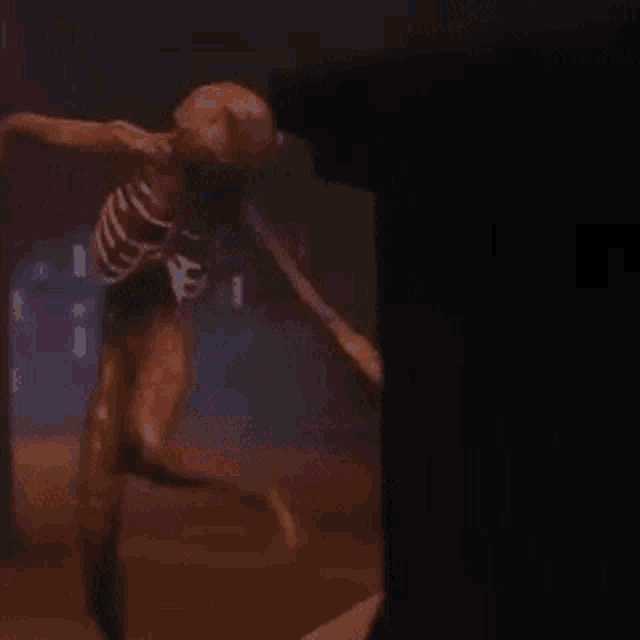 media./5EmtEdn-5IYAAAAC/figure-doors.gif