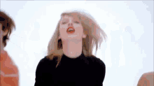 Shake It Off! GIF - Taylor Swift Shake It Off Dancing GIFs