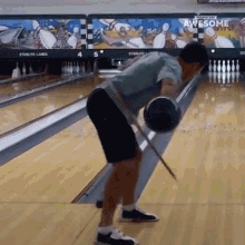 Bowling Tricks People Are Awesome GIF - Bowling Tricks People Are Awesome Hula Hoop GIFs