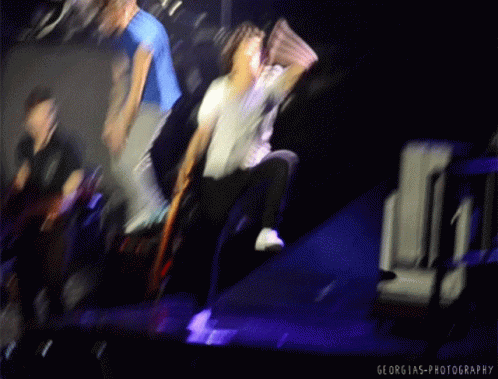 Harry Styles Funny GIF - Harry Styles Funny Dance - Discover & Share GIFs