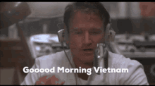 Goodmorning Vietnam Adrian GIF - Goodmorning Vietnam Adrian Cronauer GIFs