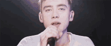 Obsessed Olly Alexander GIF - Obsessed Olly Alexander Sing GIFs